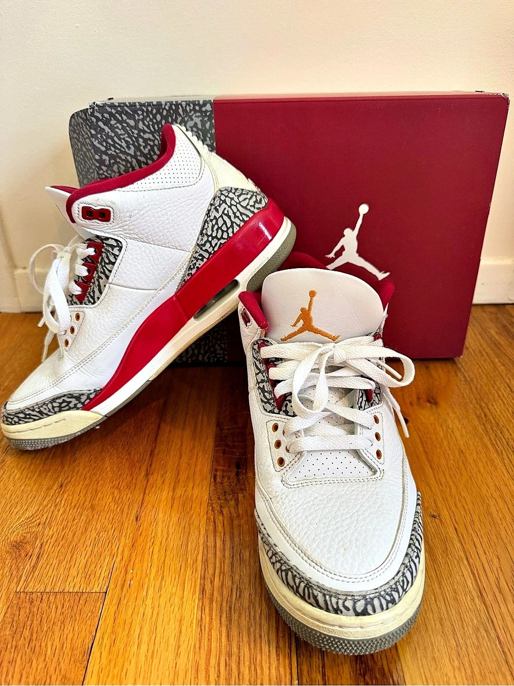 Jordan Air Jordan 3 Retro "Cardinal Red" Sneakers White & Red US 9.5